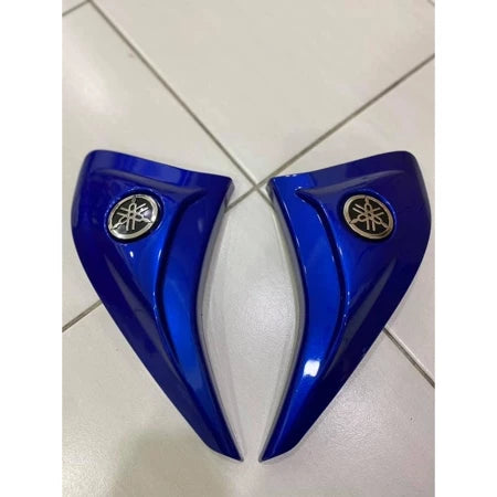 COVER CAP OEM EMBLEM SILVER/GOLD LC135 LC V6 V5 V4 V3 V2 AIR SCOOP LEG SHIELD – 5 COLOUR AVAILABLE – OEM SET