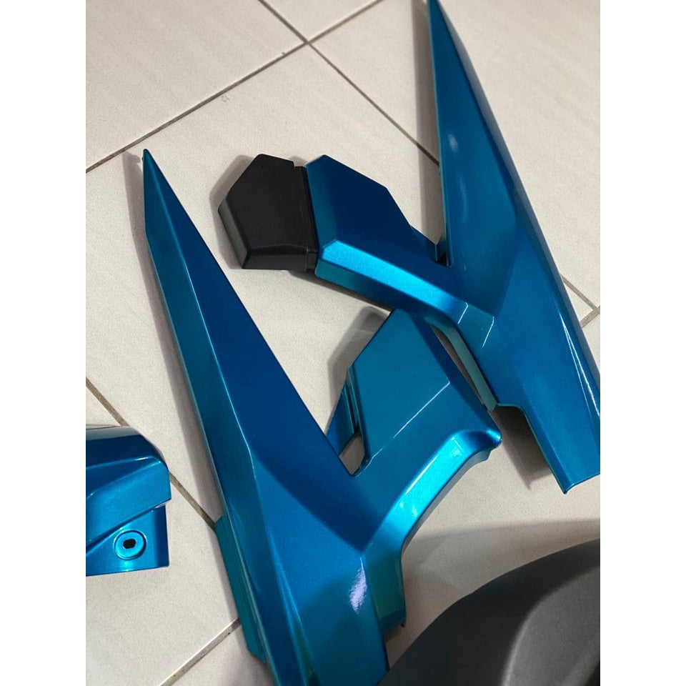 COVERSET YAMAHA ORIGINAL SIAP TAMPAL LC135 LC V7 CYAN – FREE EMBLEM TIMBUL – ORIGINAL HONG LEONG 100%