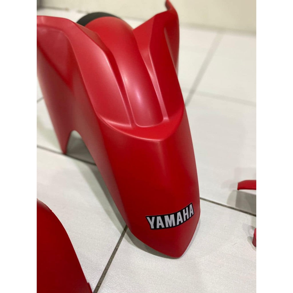 COVERSET BODYSET YAMAHA LC LC135 V2 V3 V4 V5 MERAH HITAM FULL MX KING STRIPE TANAM OEM – FREE EMBLEM TIMBUL