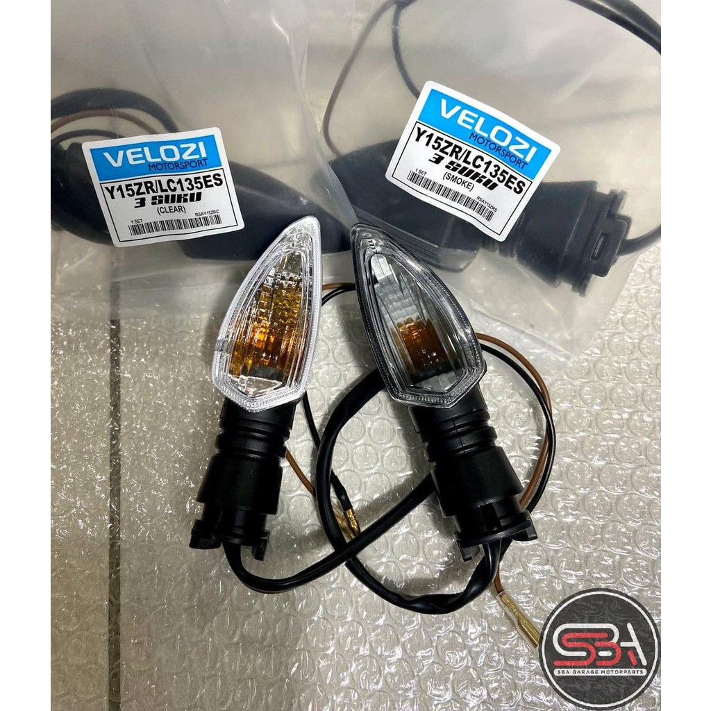 LAMPU REAR SIGNAL ASSY (CLEAR / SMOKE ) BELAKANG Y15ZR V1 V2 VELOZI ORIGINAL HLY LEBIH SELAMAT DARI PATAH