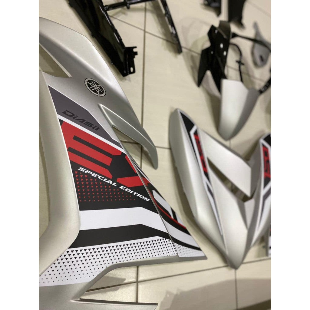 YAMAHA BODYSET Y15 YSUKU Y15ZR V1 V2 EXCITER 2021 NEW DESIGN SPECIAL EDITION SILVER STRIPE TANAM CLEAR - OEM COVERSET