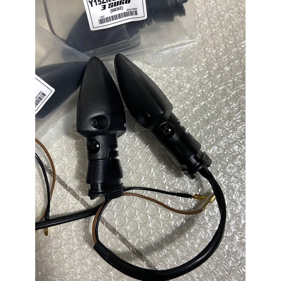 LAMPU REAR SIGNAL ASSY (CLEAR / SMOKE ) BELAKANG Y15ZR V1 V2 VELOZI ORIGINAL HLY LEBIH SELAMAT DARI PATAH