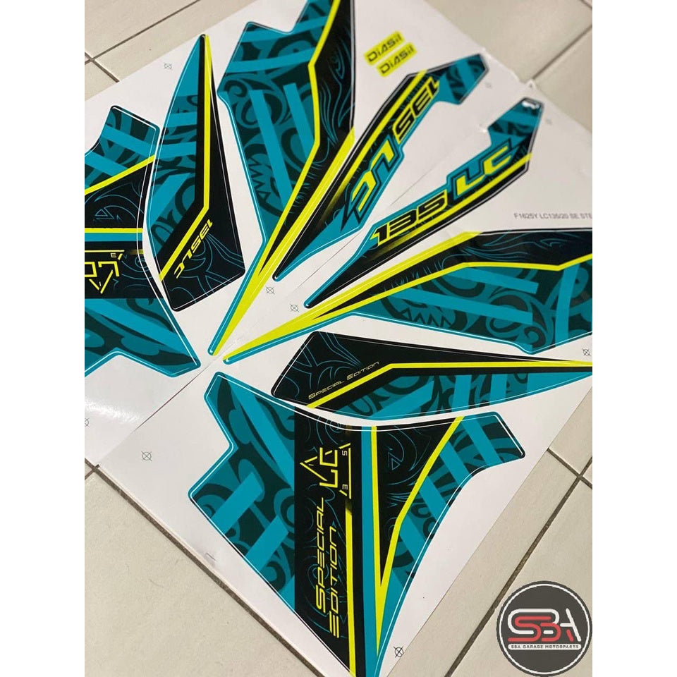 STICKER STRIPE BODYSET COVERSET LC 135 V7 MORITAKA SE STEALTH METALIC CYAN ORIGINAL YAMAHA