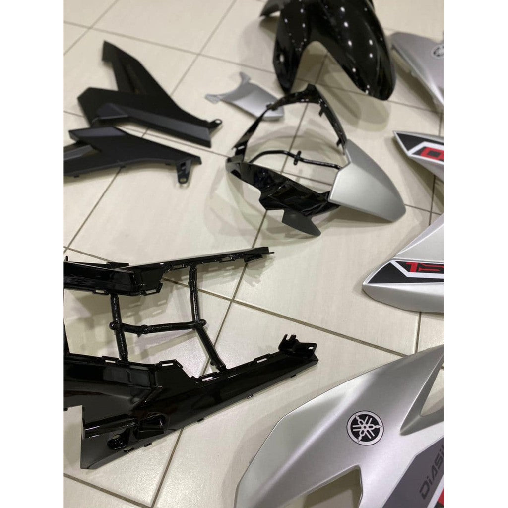 YAMAHA BODYSET Y15 YSUKU Y15ZR V1 V2 EXCITER 2021 NEW DESIGN SPECIAL EDITION SILVER STRIPE TANAM CLEAR - OEM COVERSET