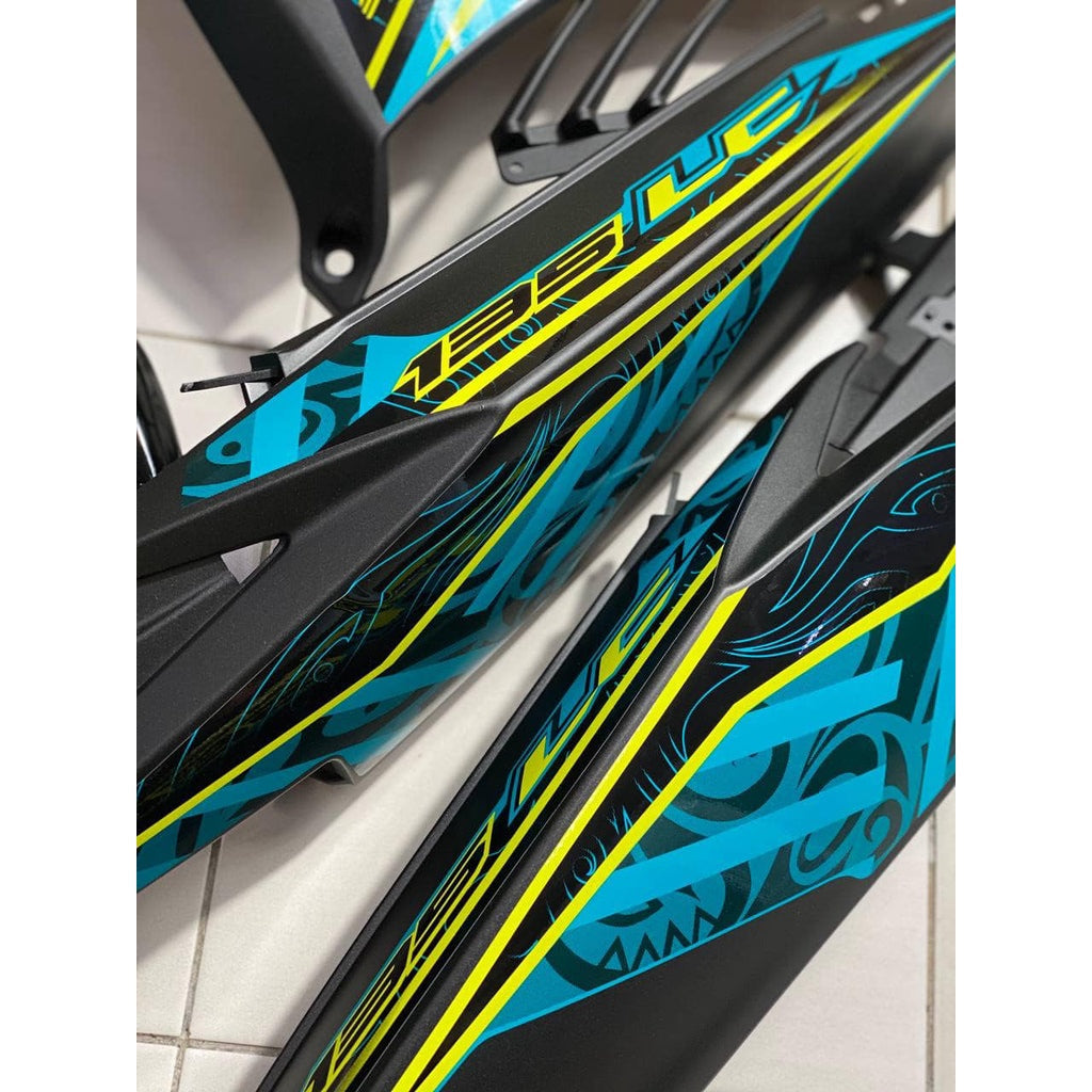 COVERSET YAMAHA ORIGINAL SIAP TAMPAL LC135 LC V7 CYAN – FREE EMBLEM TIMBUL – ORIGINAL HONG LEONG 100%