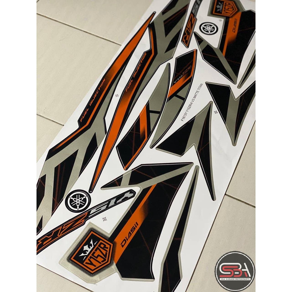 STICKER BODYSET / STRIPE COVERSET Y15 V1 V2 RED BLUE SILVER CYAN MATTE TITAN RAPTOR MORITAKA YAMAHA ORIGINAL NO 4