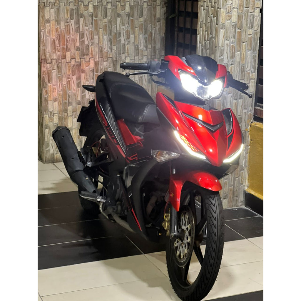 COVER SET Y15ZR V1 V2 RC EXCITER RED SILVER MATT PREMIUM COVERSET BODYSET Y15ZR Y15 YSUKU NEW ORIGINAL VELOZI