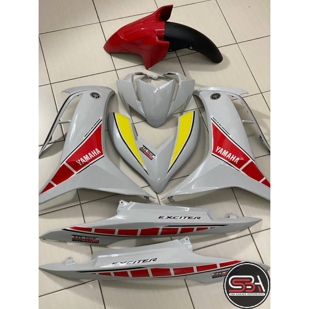 MOTORCYCLE COVERSET LC135 LC V8 MX KING ANNIVERSARY 60TH CRYSTAL WHITE FUEL INJECTION FI YAMAHA SIAP TANAM VELOZI
