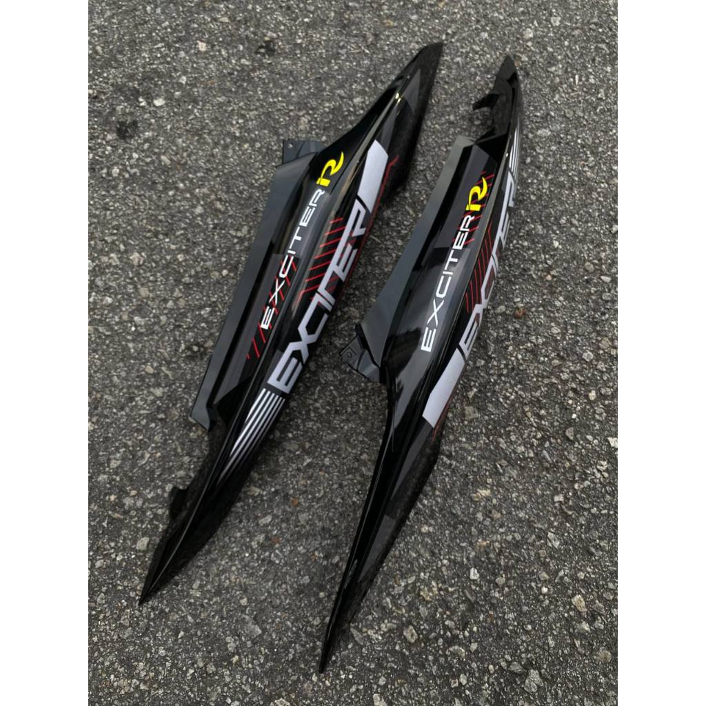 MOTORCYCLE COVERSET BODYSET LC135 LC V8 EXCITER R MATELIC BLACK L8-ER-3 FUEL INJECTION FI YAMAHA SIAP TANAM VELOZI