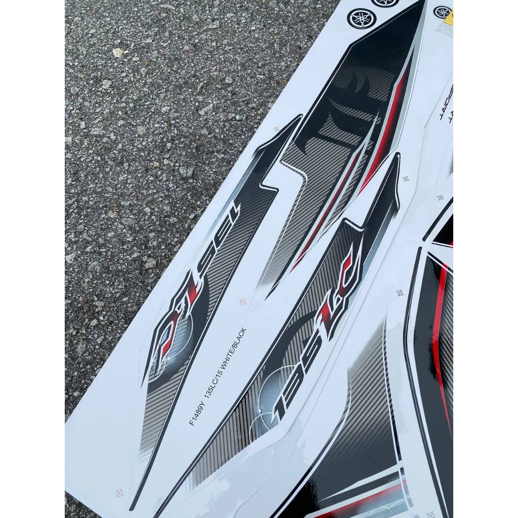 STICKER STRIPE BODY SET COVERSET LC LC135 V4 WHITE BLACK PANDA NO 15 MORITAKA YAMAHA