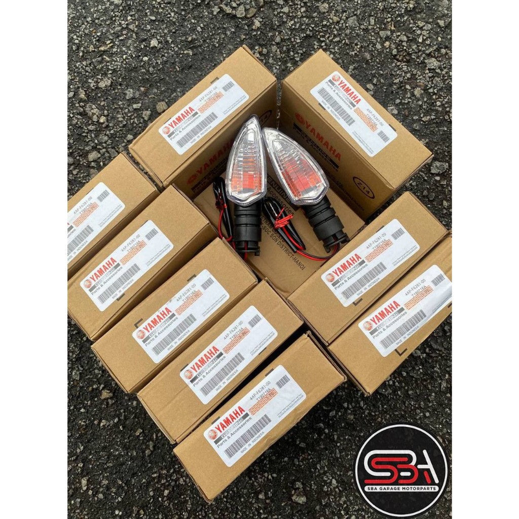LAMPU REAR SIGNAL ASSY (CLEAR / SMOKE ) BELAKANG Y15ZR V1 V2 VELOZI ORIGINAL HLY LEBIH SELAMAT DARI PATAH