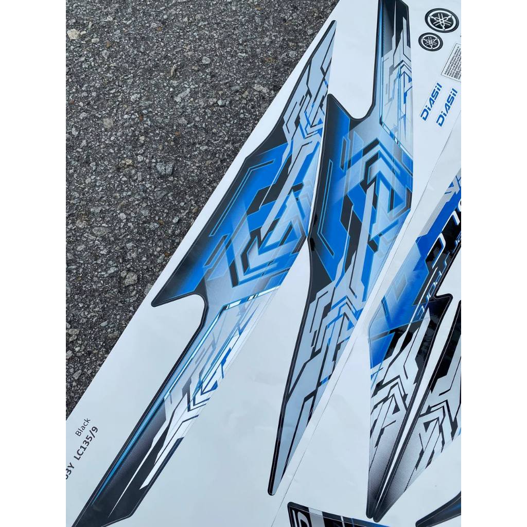 STICKER STRIPE BODY SET / COVERSET LC LC135 BIRU BLUE ROBOT 9 MORITAKA YAMAHA