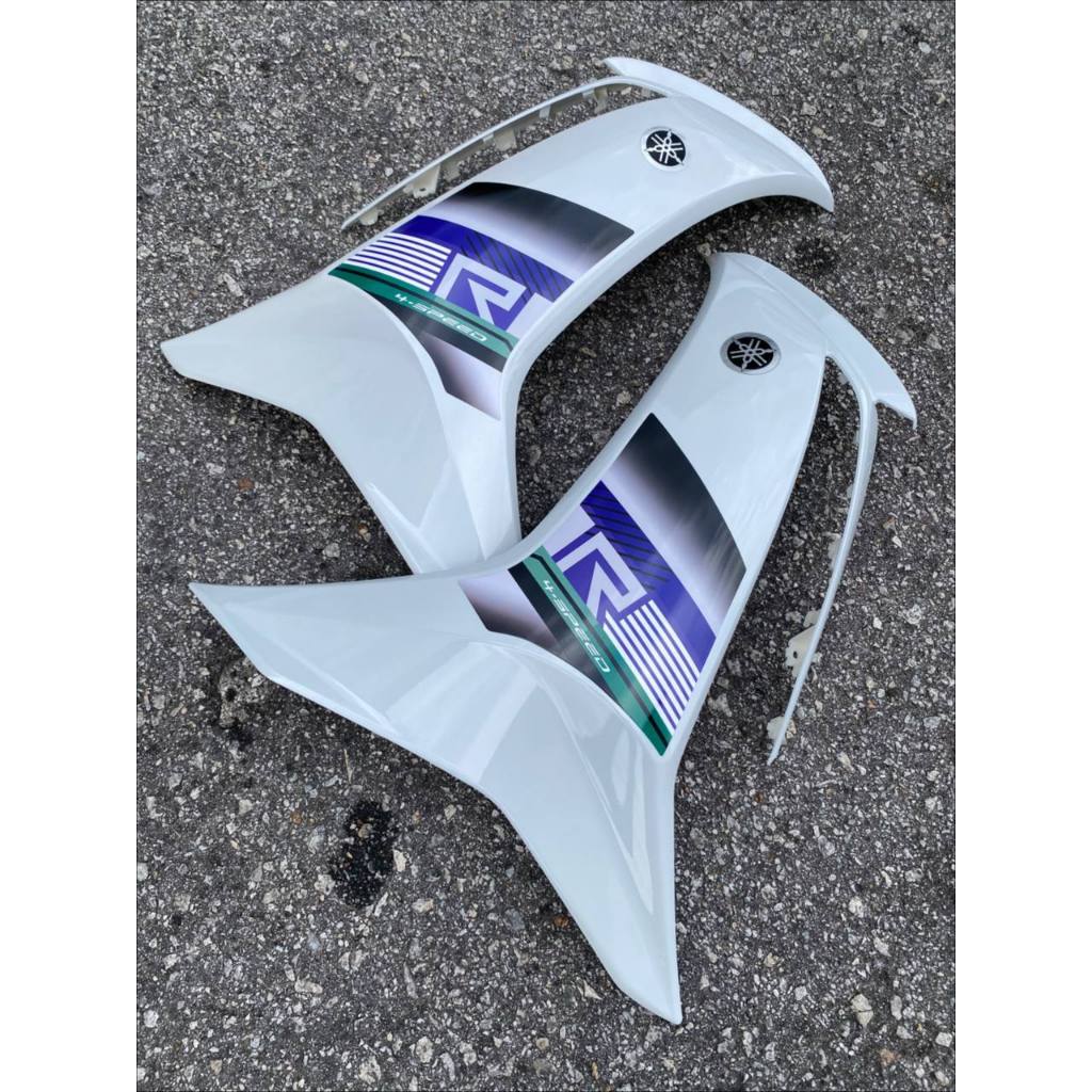 MOTORCYCLE COVERSET BODYSET LC135 LC V8 EXCITER R CRYSTAL WHITE BLACK L8-ER-2 FUEL INJECTION FI YAMAHA SIAP TANAM VELOZI