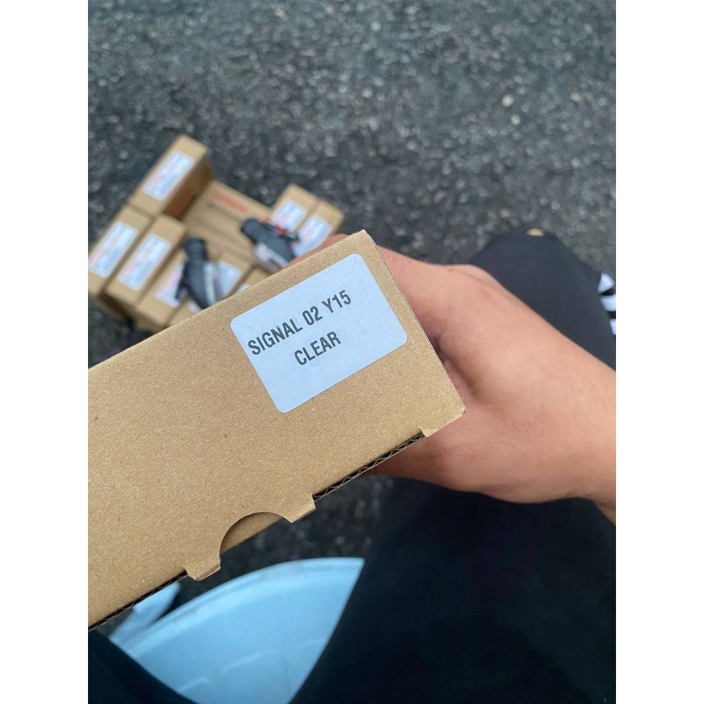 LAMPU REAR SIGNAL ASSY (CLEAR / SMOKE ) BELAKANG Y15ZR V1 V2 VELOZI ORIGINAL HLY LEBIH SELAMAT DARI PATAH