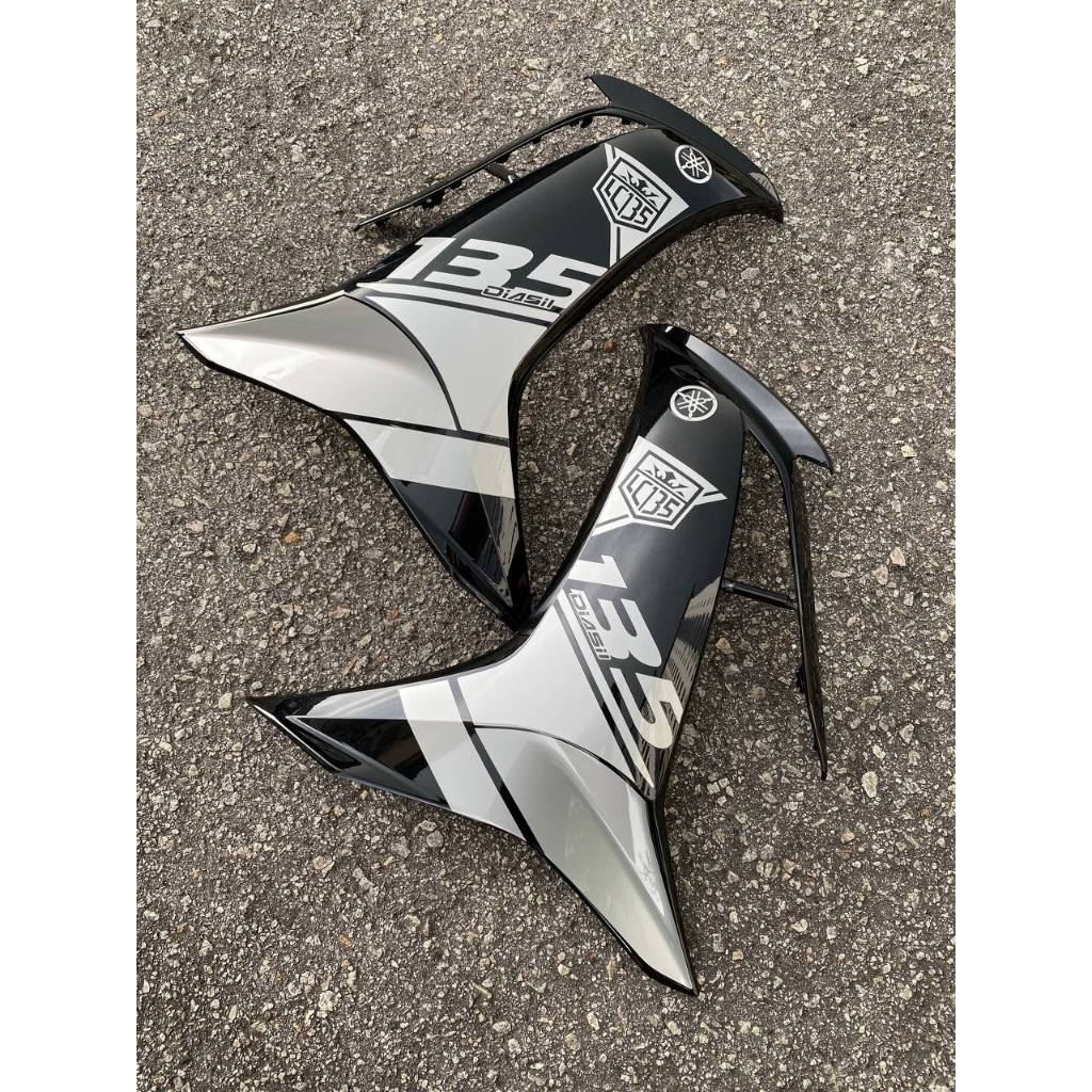 COVERSET BODYSET LC135 LC V8 DR SP SILVER FUEL INJECTION FI YAMAHA SIAP TANAM DOCTOR 021 OEM NEW