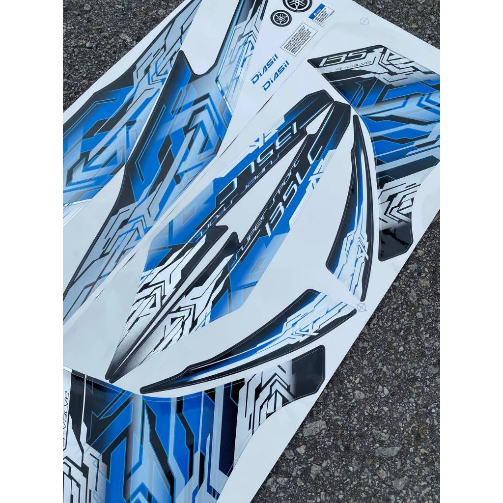 STICKER STRIPE BODY SET / COVERSET LC LC135 BIRU BLUE ROBOT 9 MORITAKA YAMAHA