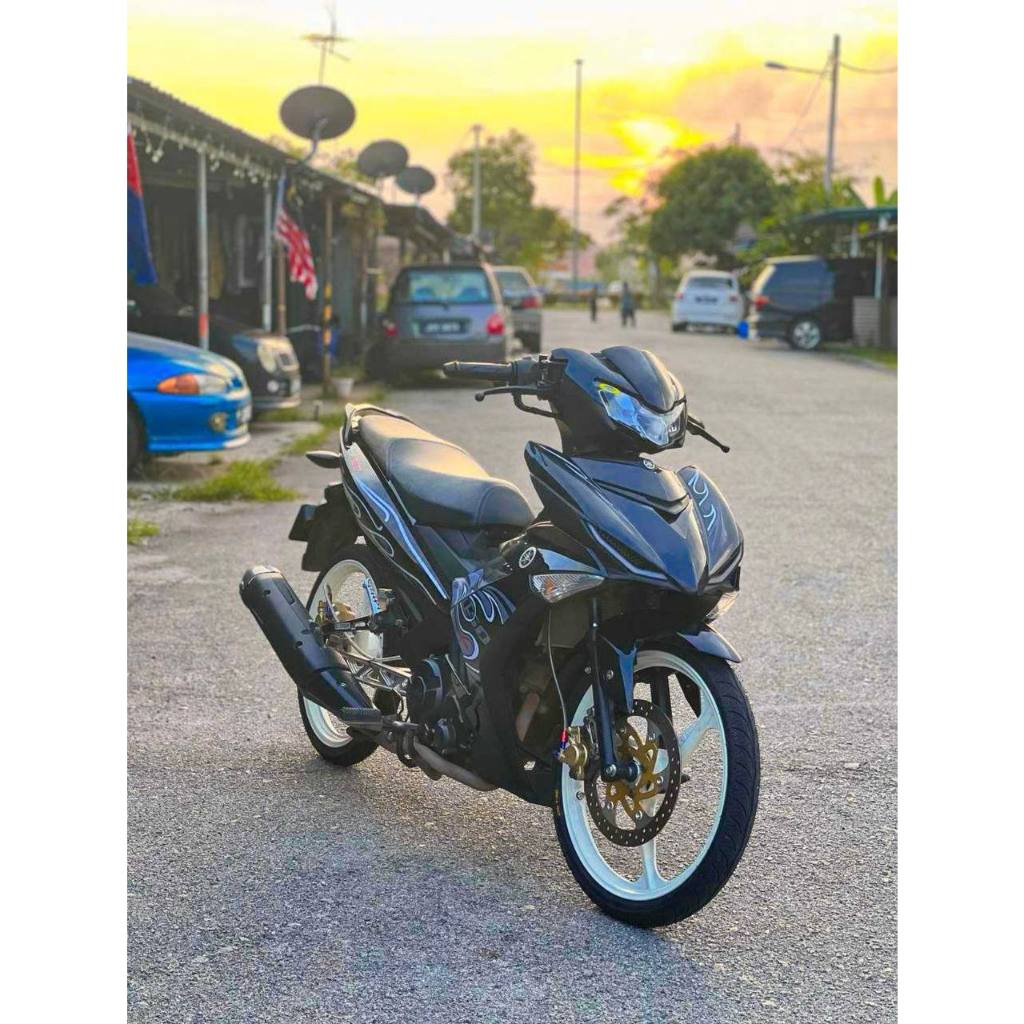 COVERSET BODYSET MOTORSIKAL YAMAHA Y15 Y15ZR V1 V2 BLACK HITAM FIRE API VELOZI F1 DOCTOR 024 SIAP TANAM
