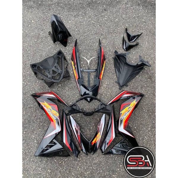 HONDA RS RS150 V1 DOCTOR BLACK 002 BODYSET COVERSET, STRIPES PRE-INSTALLED