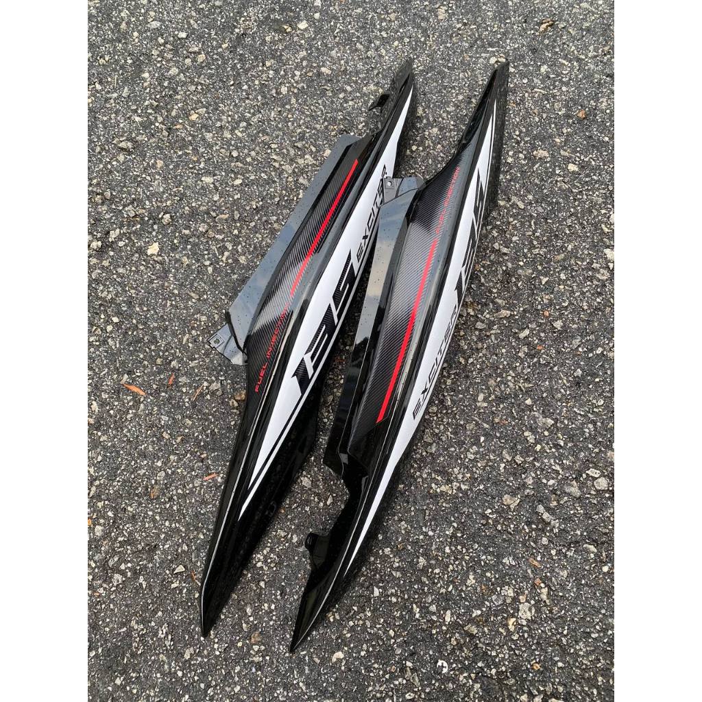 COVERSET BODYSET LC135 LC V8 RC WHITE BLACK FUEL INJECTION FI YAMAHA SIAP TANAM VELOZI ( L8-RC-3 )