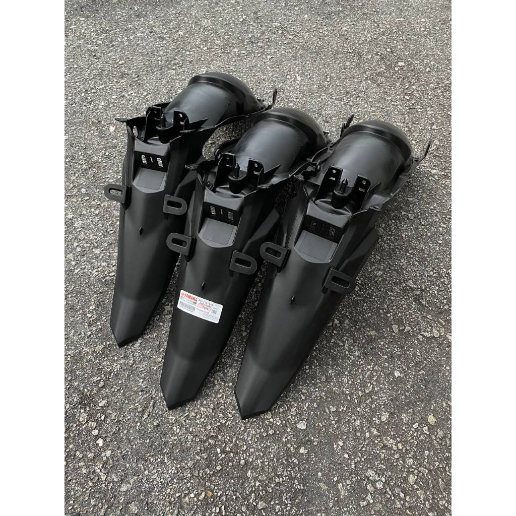 REAR FENDER / MUDGUARD EKOR BELAKANG ORIGINAL HLY LC 135 V2 V3 V4 V5 V6 V7 HONG LEONG YAMAHA