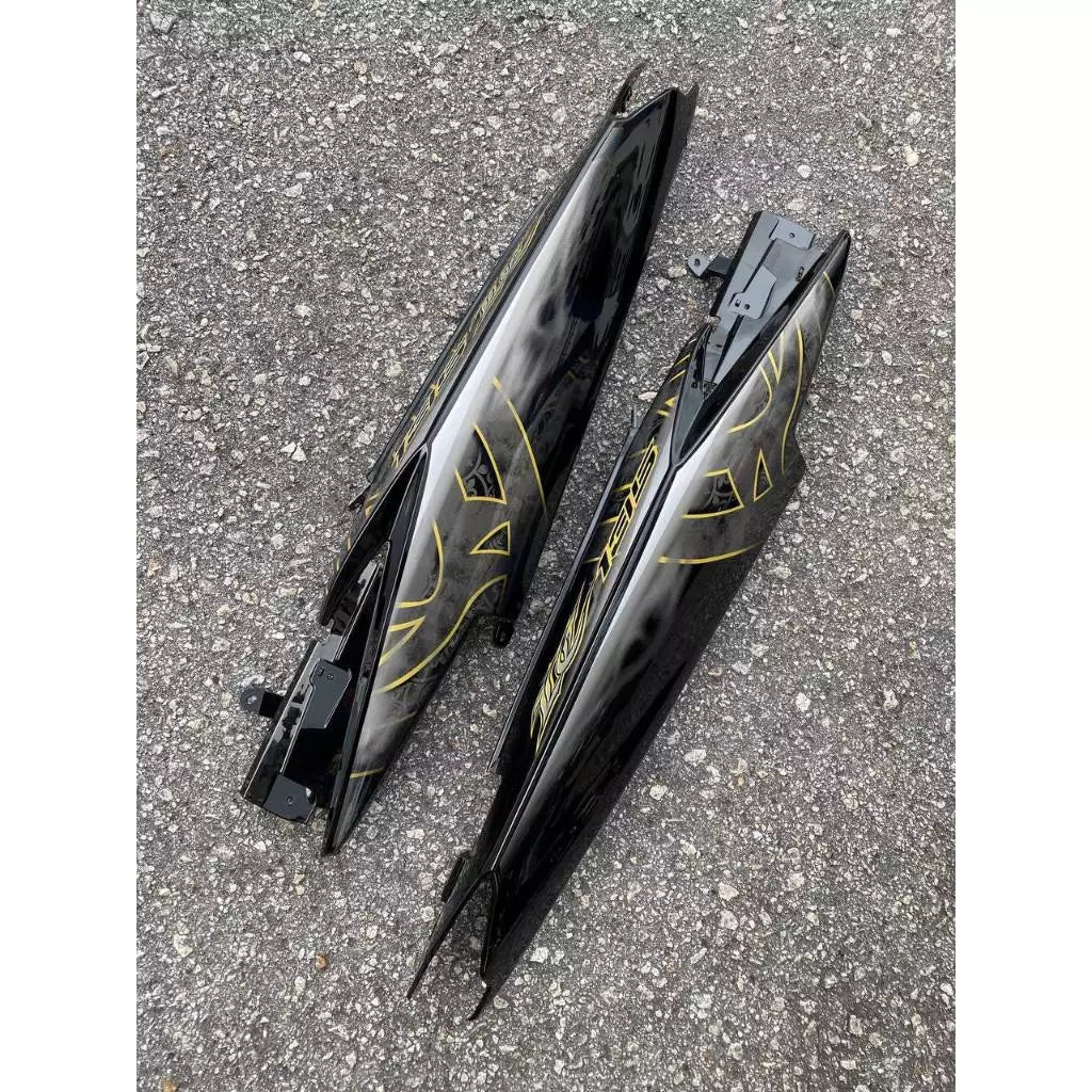 YAMAHA LC LC135 V2 V3 V4 V5 V6 V7 HITAM KILAT MATELIC BLACK FULL BATIK GOLD COVERSET BODYSET SIAP TAMPAL M SEKI MALAYSIA