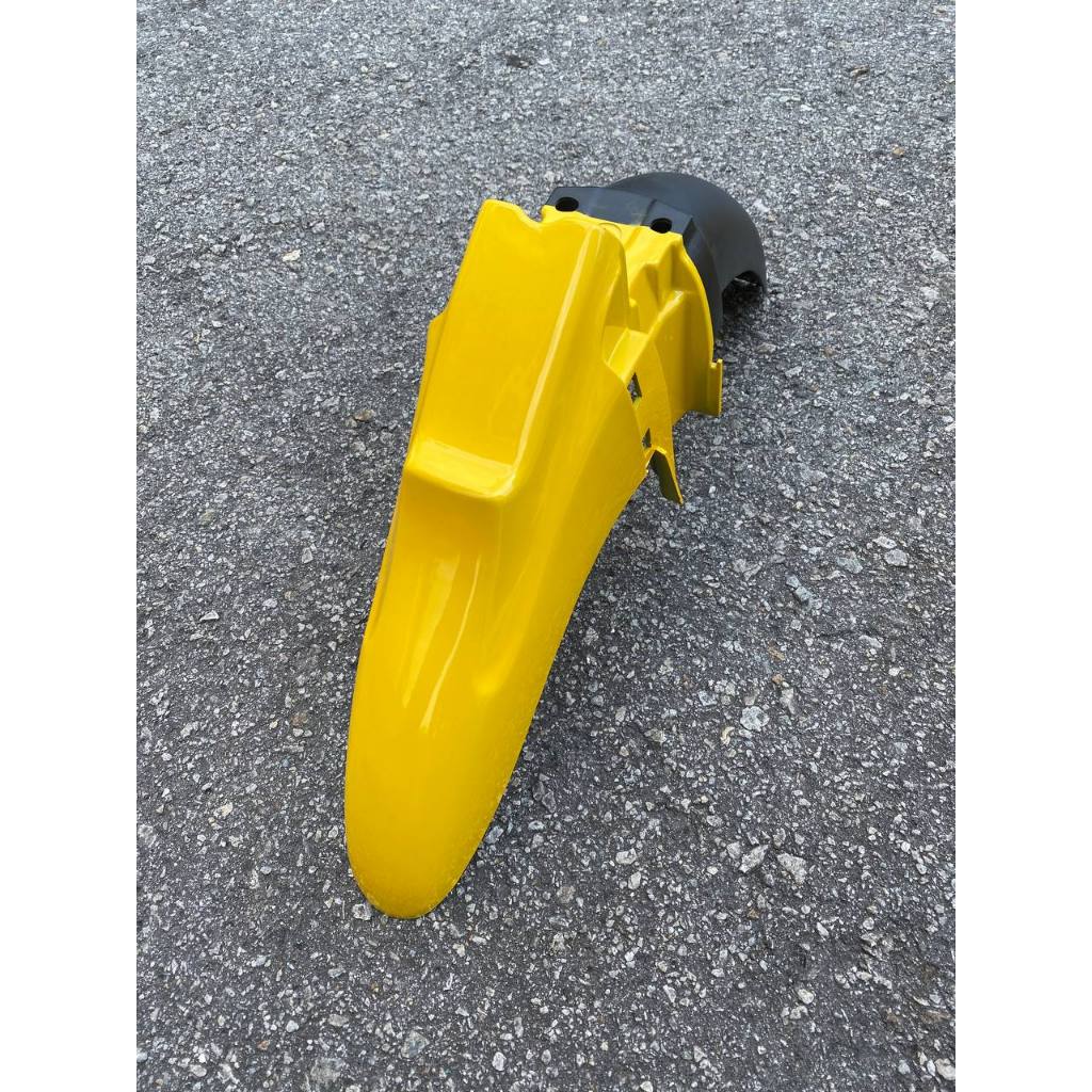 COVERSET ORIGINAL HLY – YAMAHA 125ZR KUNING BATA STRIPE SIAP TAMPAL – PERCUMA EMBLEM TIMBUL – HONG LEONG YAMAHA