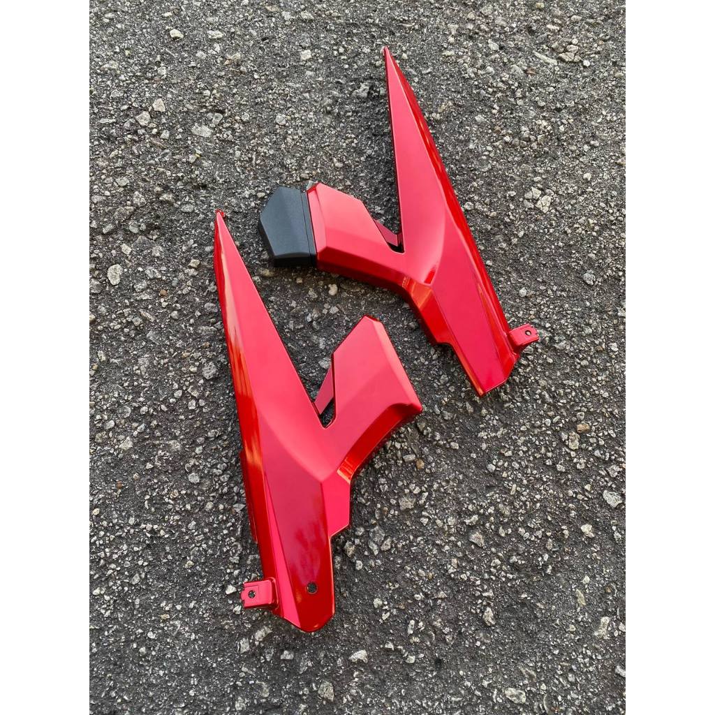 COVERSET YAMAHA ORIGINAL SIAP TAMPAL LC135 LC V6 MERAH RM7 STRIPE FIERY RED SE ORIGINAL HONG LEONG HLY 100%
