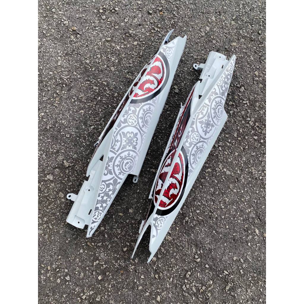 COVERSET BODYSET LC LC135 V2 PUTIH MERAH BATIK STANDARD MM-07 STRIPE SIAP TAMPAL FREE EMBLEM YAMAHA M MATE VERSION