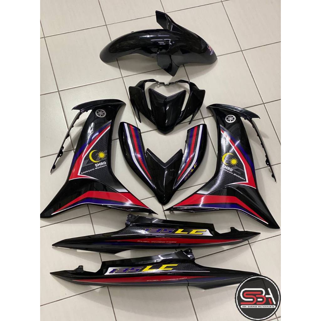 COVERSET BODYSET LC135 LC V8 5 MILLIONTH ROLL OUT 5MRO HITAM BLACK FUEL INJECTION FI YAMAHA SIAP TANAM VELOZI L8-5MRO-2