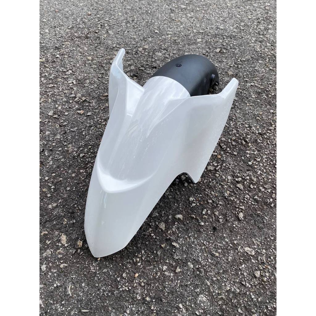 COVERSET BODYSET YAMAHA LC LC135 V2 V6 V7 DR WHITE STRIPE TANAM CODE 005 DOCTOR EDITION OEM MERAH ROBOT