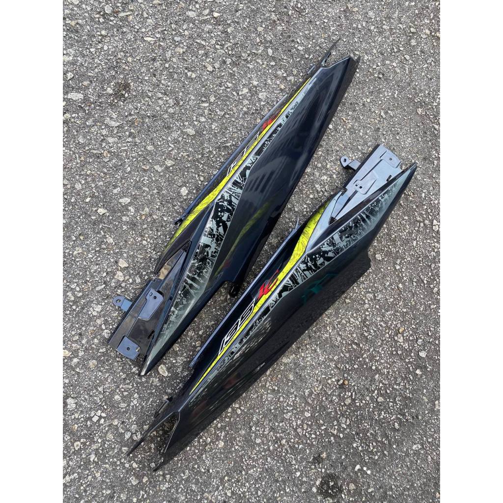 COVERSET YAMAHA SIAP TANAM LC135 LC V6 V7 GREY COMET STANDARD DBNM8 HLY DOCTOR M MATE SIAP STICKER TERMASUK EMBLEM