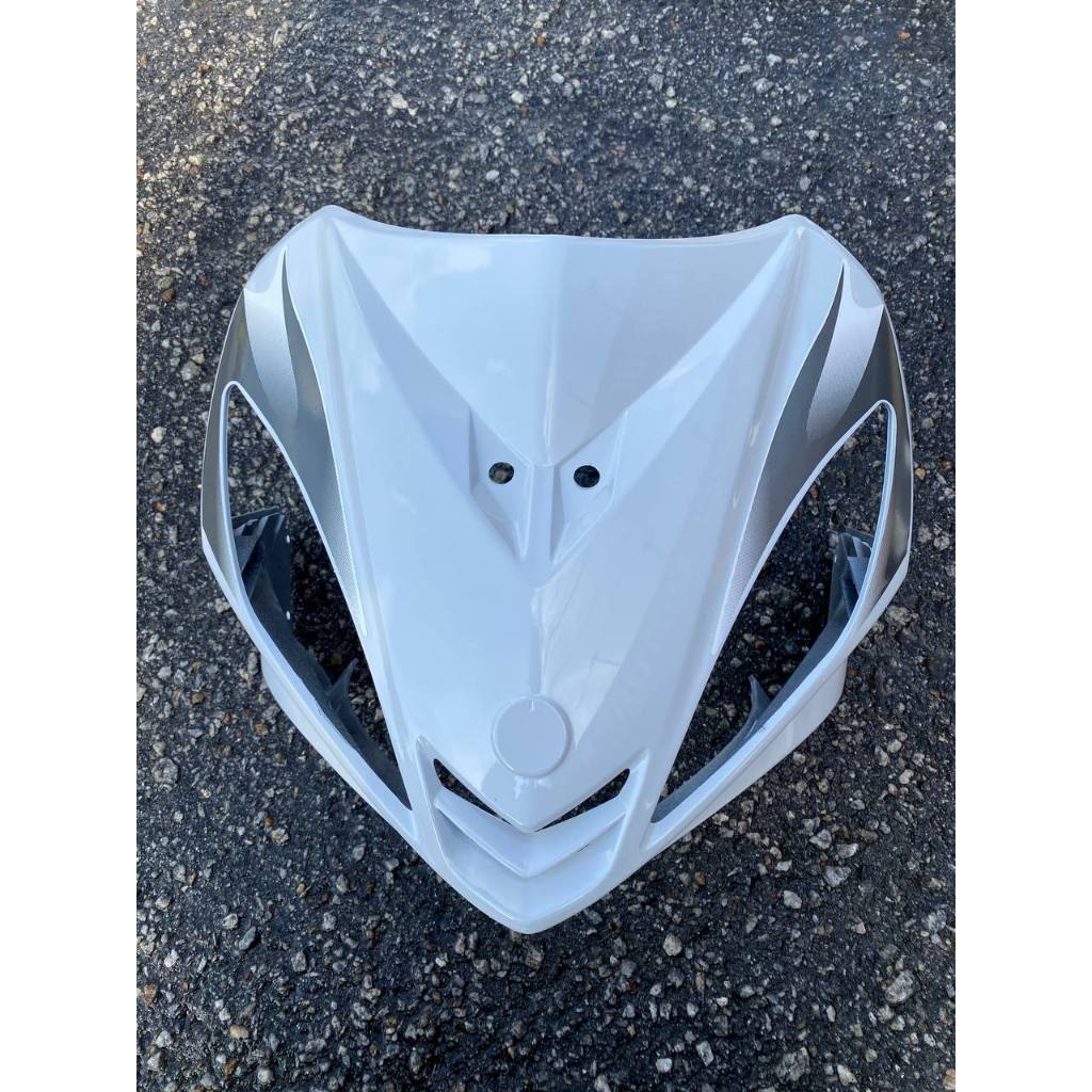 COVERSET BODYSET YAMAHA LC135 V1 PUTIH FULL API WHITE ORIGINAL M SEKI STRIPE SIAP TAMPAL ( FREE EMBLEM )