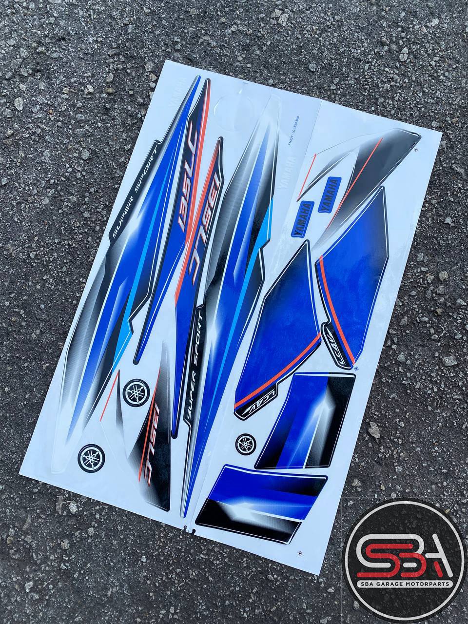 STICKER BODYSET / STRIPE COVERSET LC LC135 V1 BIRU FIRST EDITION MORITAKA YAMAHA ORIGINAL