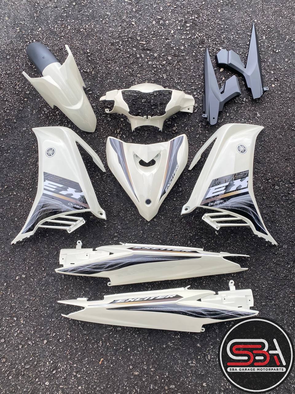 LC LC135 OEM V1 V2 V3 V4 V5 V6 CREAMY COVERSET OEM / VELOZI STRIPE TANAM CLEAR 2K FREE EMBLEM TIMBUL ORIGINAL