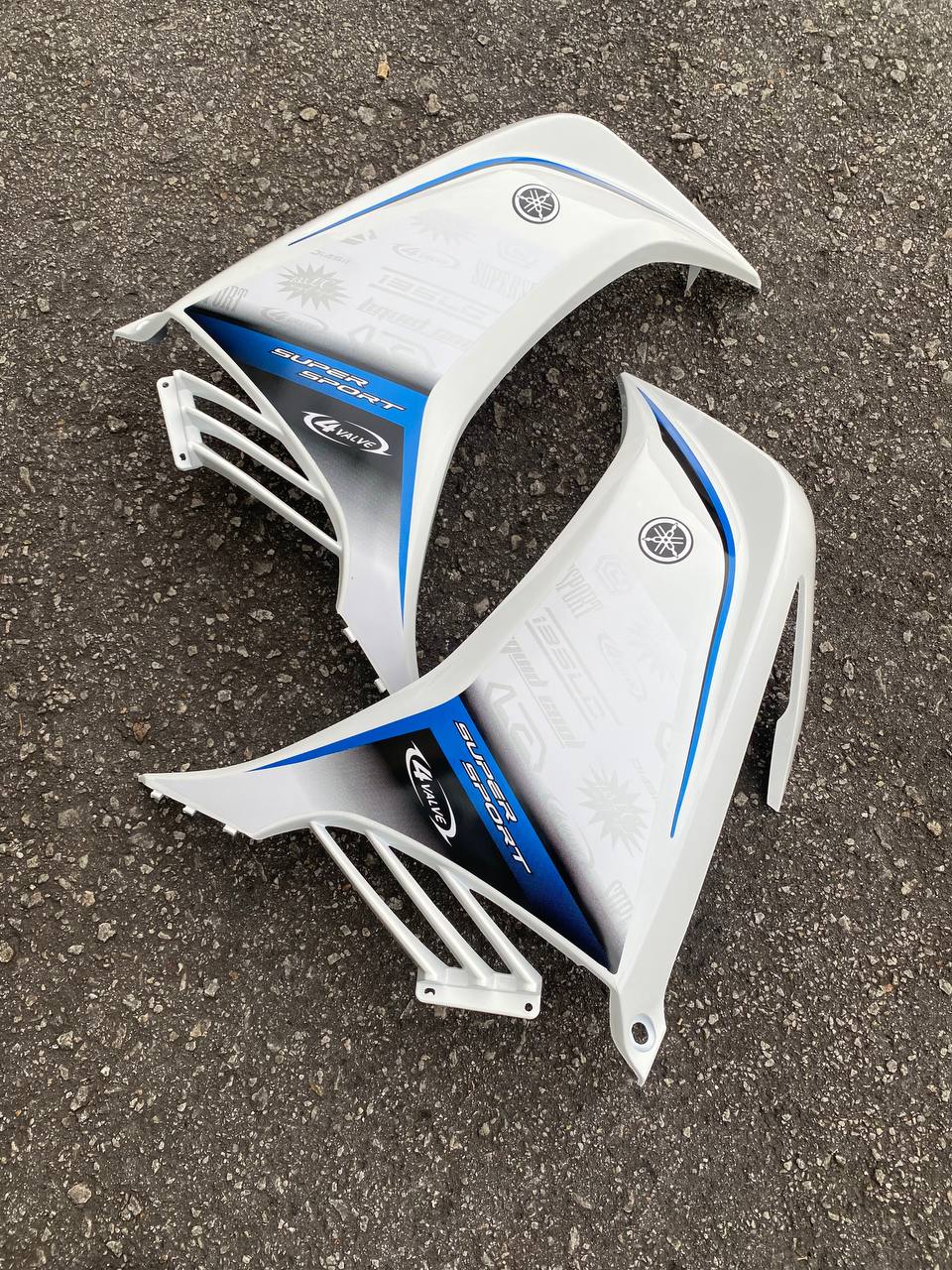 COVERSET HONG LEONG YAMAHA HLY / VELOZI LC LC135 V2 V3 V4 PUTIH PURBA DESIGN BIRU STRIPE SIAP TAMPAL FREE EMBLEM