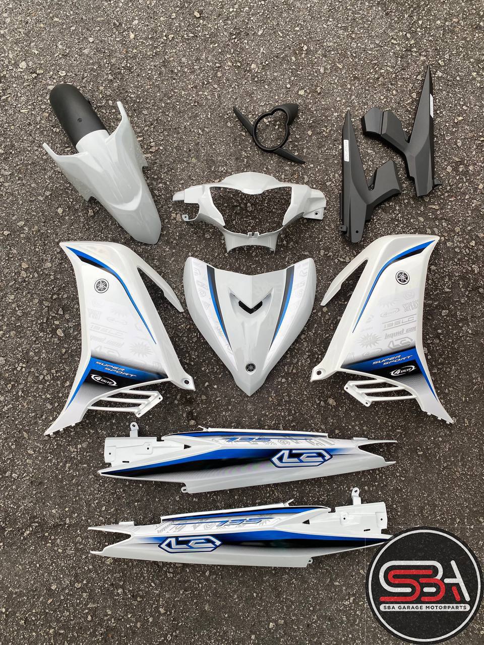 COVERSET HONG LEONG YAMAHA HLY / VELOZI LC LC135 V2 V3 V4 PUTIH PURBA DESIGN BIRU STRIPE SIAP TAMPAL FREE EMBLEM
