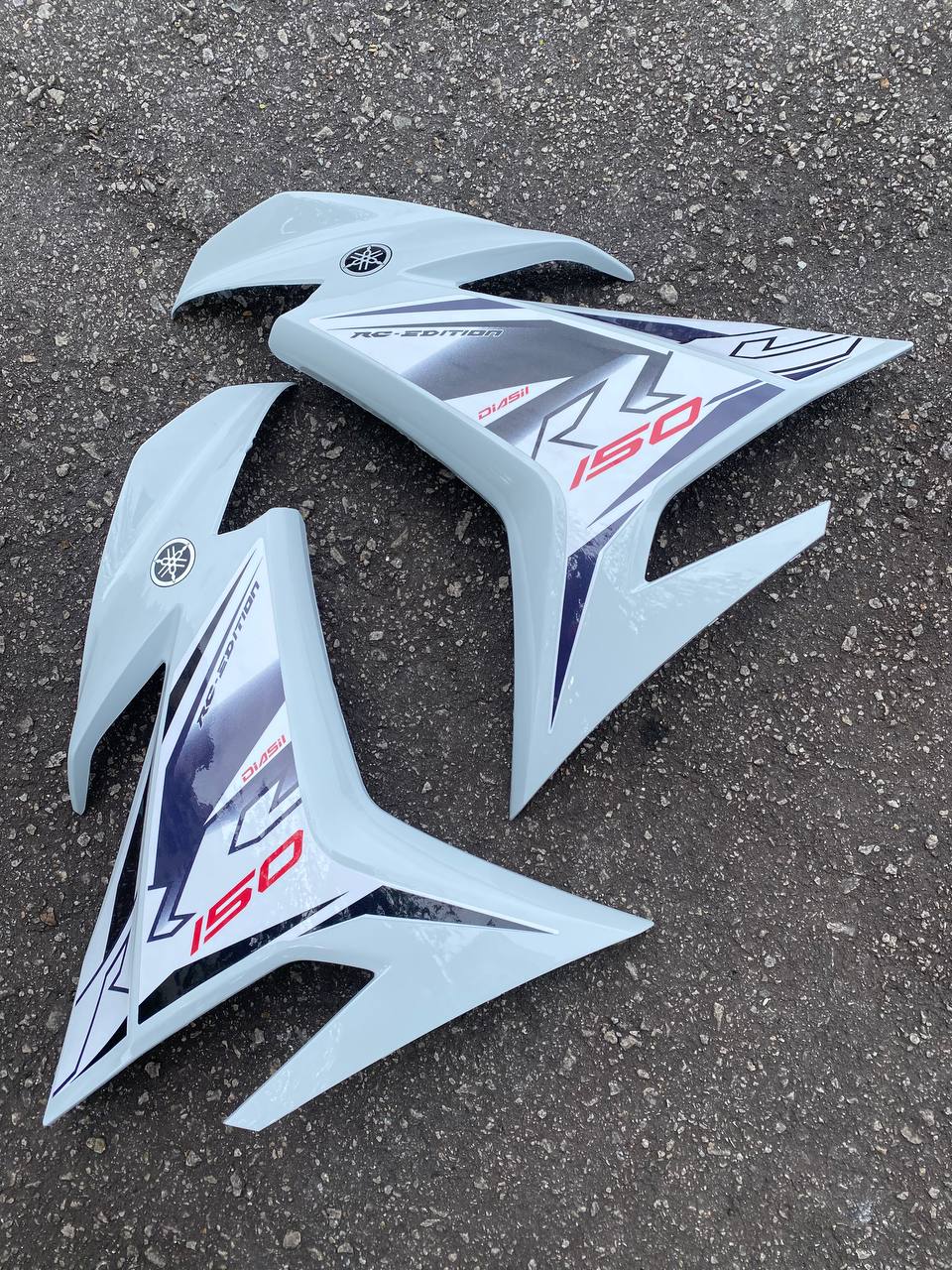COVERSET BODYSET Y15 Y15ZR V2 EXCITER RC WHITE 2019 ORIGINAL EQUIPMENT MANUFACTURER OEM SIAP TANAM