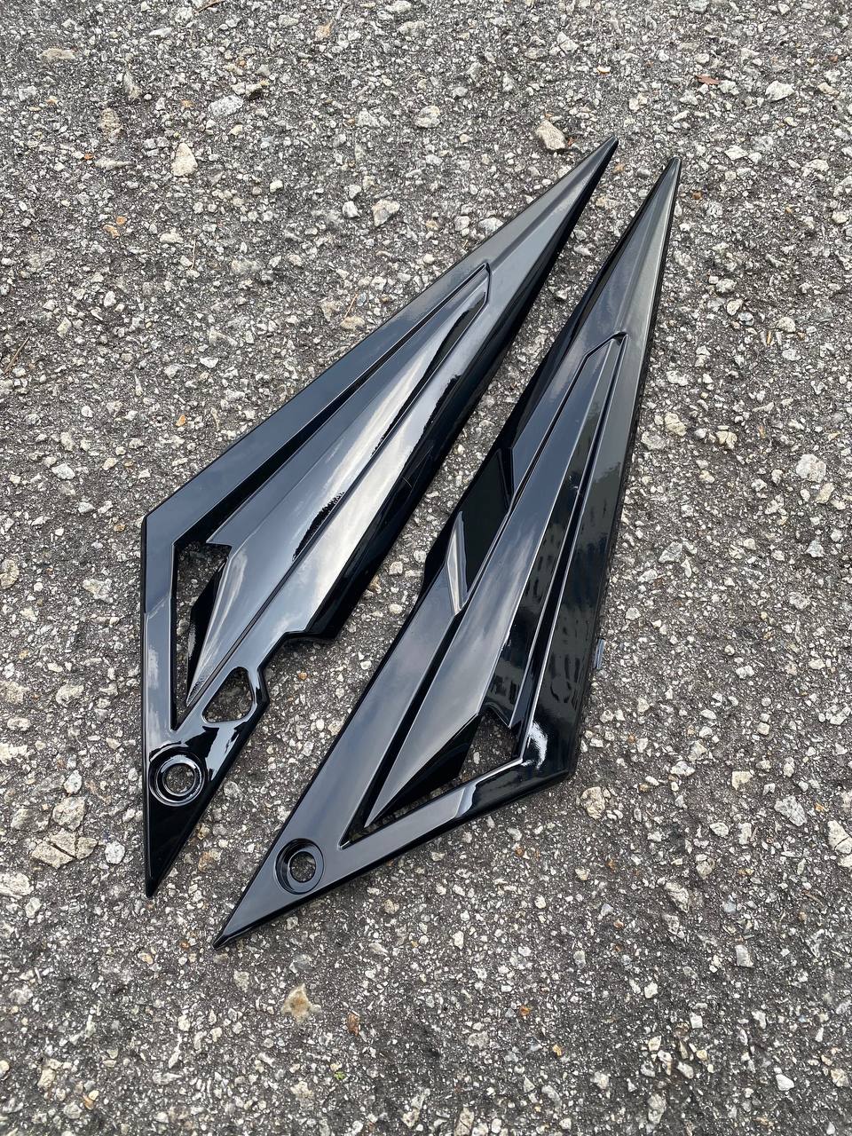 COVERSET HONG LEONG YAMAHA (HLY) LC LC135 V1 NEW DESIGN HITAM BLACK MONSTER LTD STRIPE SIAP TAMPAL FREE EMBLEM