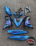 COVERSET YAMAHA ORIGINAL SIAP TANAM LC135 V6 V7 PBMJ METALIC BLACK ORIGINAL VELOZI / DOCTOR 049 SIAP TANAM L6-ST-10