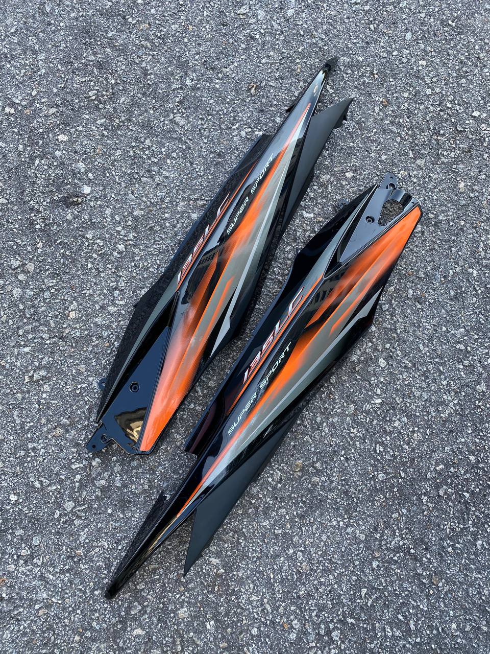 COVERSET BODYSET YAMAHA LC LC135 V1 HITAM OREN ORIGINAL 100% HONG LEONG YAMAHA HLY STRIPE SIAP TAMPAL VELOZI