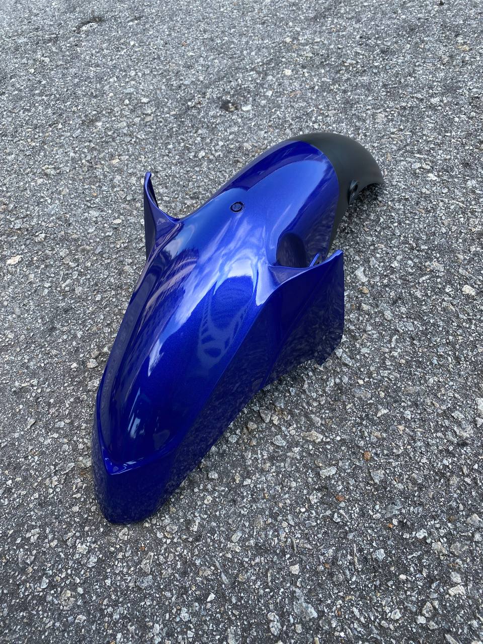 COVERSET BODYSET YAMAHA LC135 V1 BIRU HITAM ORIGINAL HONG LEONG YAMAHA HLY STRIPE SIAP TAMPAL – FREE EMBLEM TIMBUL