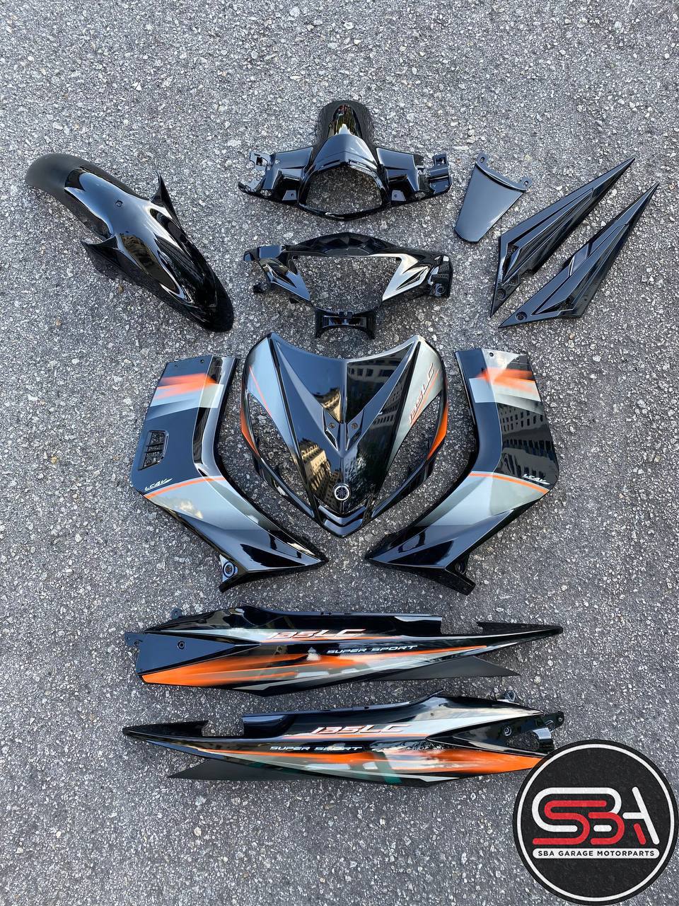 COVERSET BODYSET YAMAHA LC LC135 V1 HITAM OREN ORIGINAL 100% HONG LEONG YAMAHA HLY STRIPE SIAP TAMPAL VELOZI