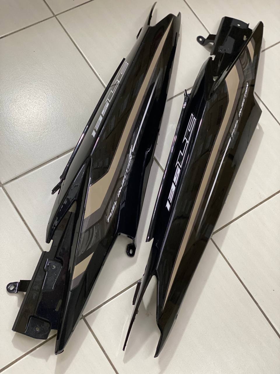 COVERSET BODYSET YAMAHA LC LC135 V6 V7 DR EXCITER NESCAFE GOLD MATT STRIPE TANAM CODE 023 DOCTOR EDITION OEM
