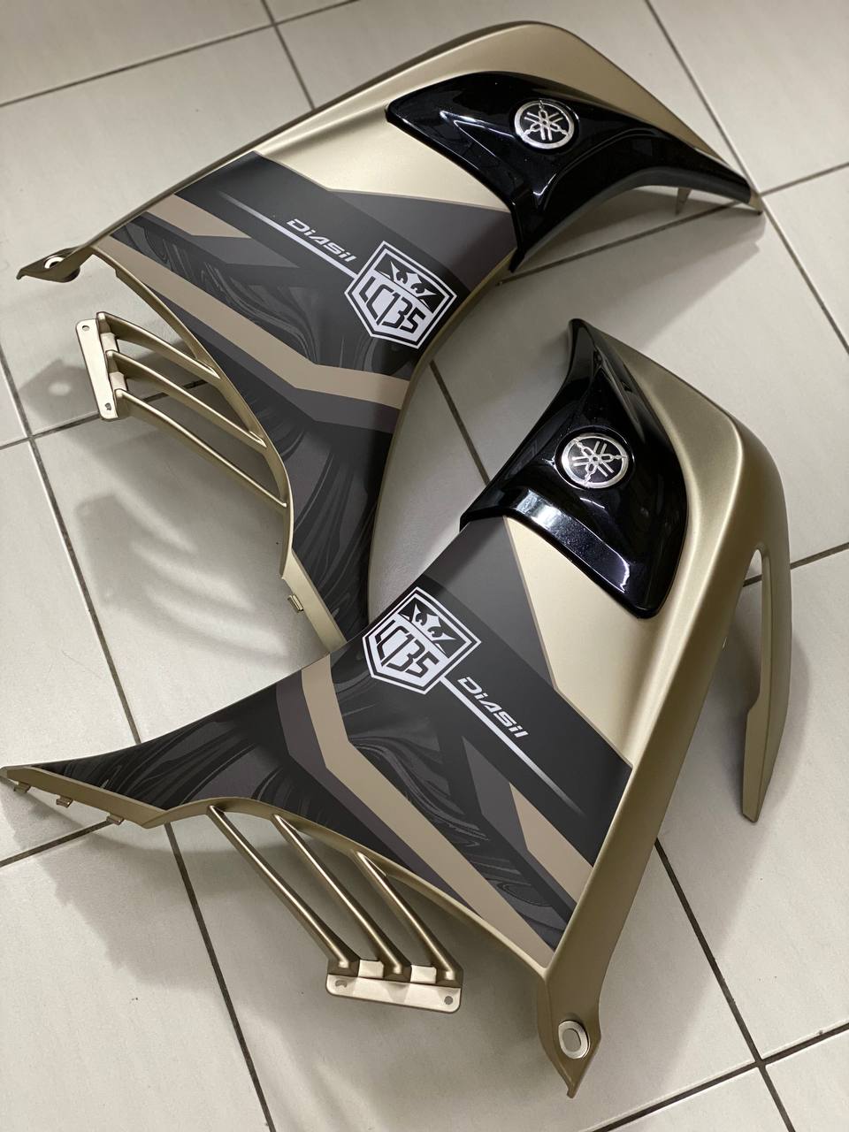 COVERSET BODYSET YAMAHA LC LC135 V6 V7 DR EXCITER NESCAFE GOLD MATT STRIPE TANAM CODE 023 DOCTOR EDITION OEM