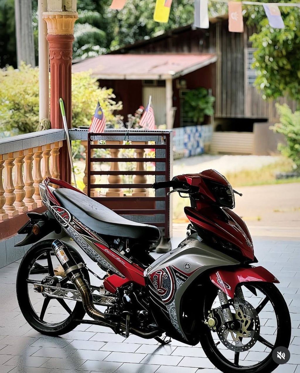 COVERSET BODYSET YAMAHA LC LC135 V2 V6 V7 DR MERAH SILVER RM7 S3 BATIK MERAH RED STRIPE TANAM CODE 032 DOCTOR / VELOZI
