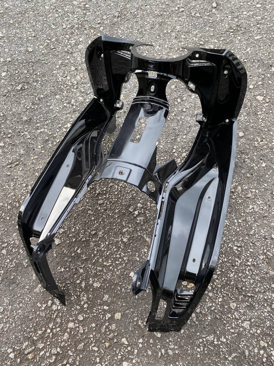 INNER LC LC135 V1 CENTER INNER PANEL OEM 1 PC LEG SHIELD VELOZI OEM SET