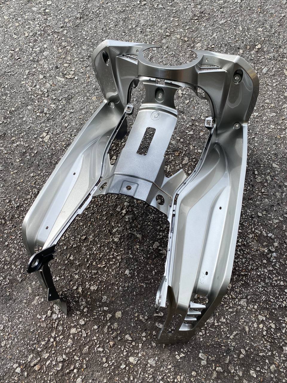 INNER LC LC135 V1 PANEL INNER TENGAH H OEM 1 PCS LEG SHIELD VELOZI OEM SET