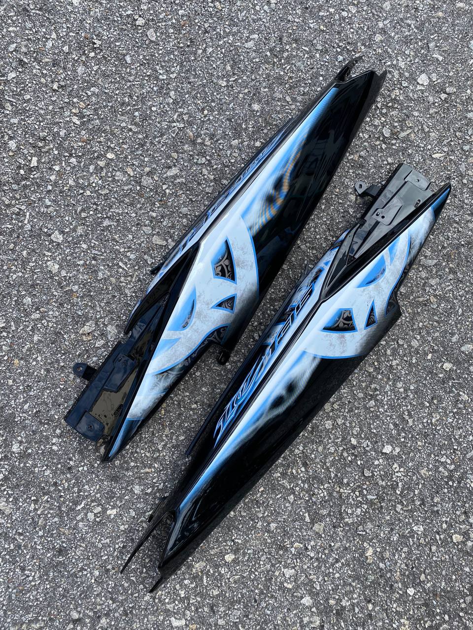 YAMAHA LC LC135 V2 V3 V4 V5 V6 V7 HITAM KILAT BIRU BATIK SMOKE COVERSET SIAP TAMPAL M SEKI MALAYSIA / VELOZI