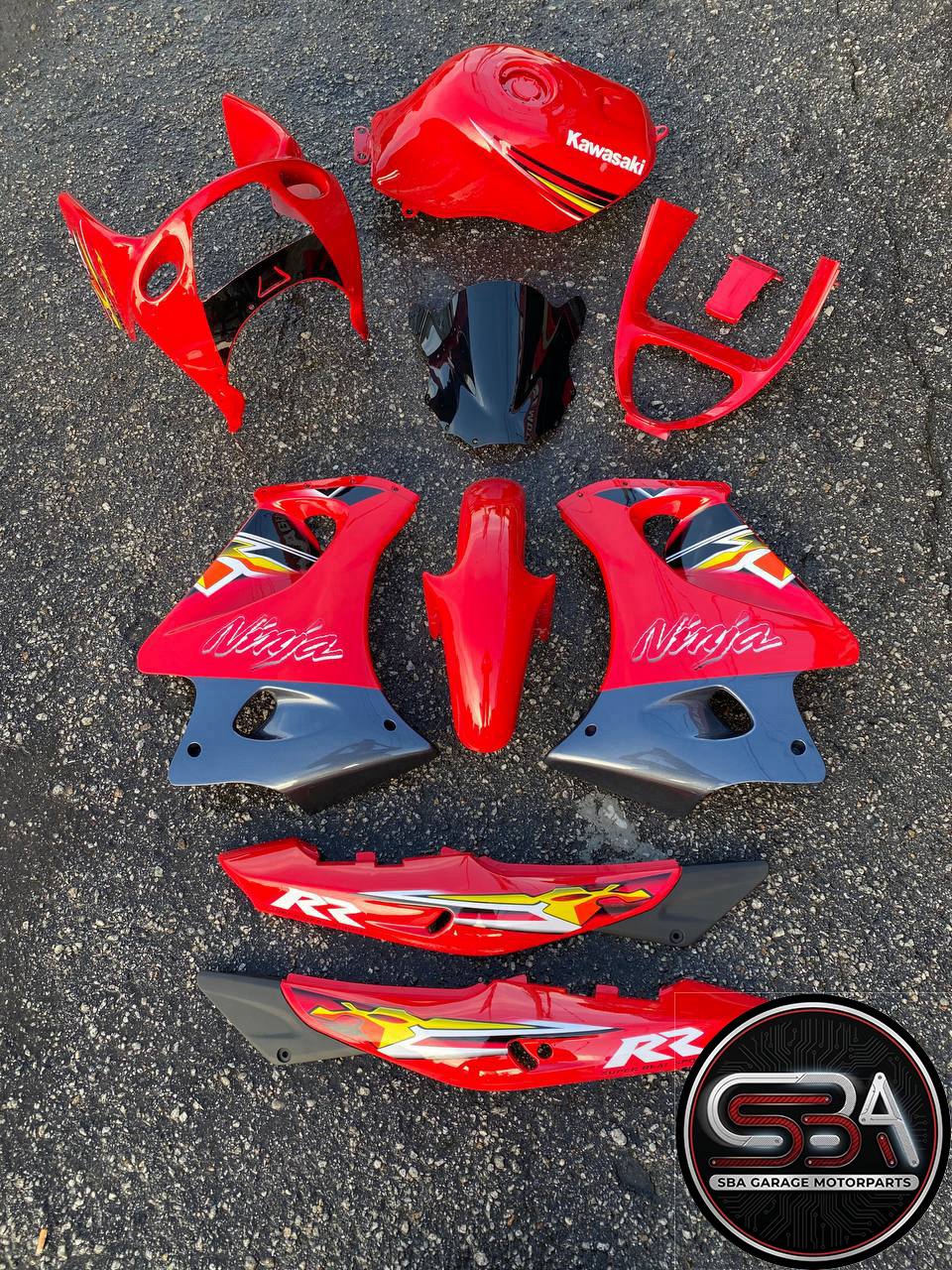 KAWASAKI NINJA DOUBLE R 150 RR BODY COVERSET STICKER TANAM RED MERAH SEKALI TANK ( 2 KOTAK BESAR ) OEM SET