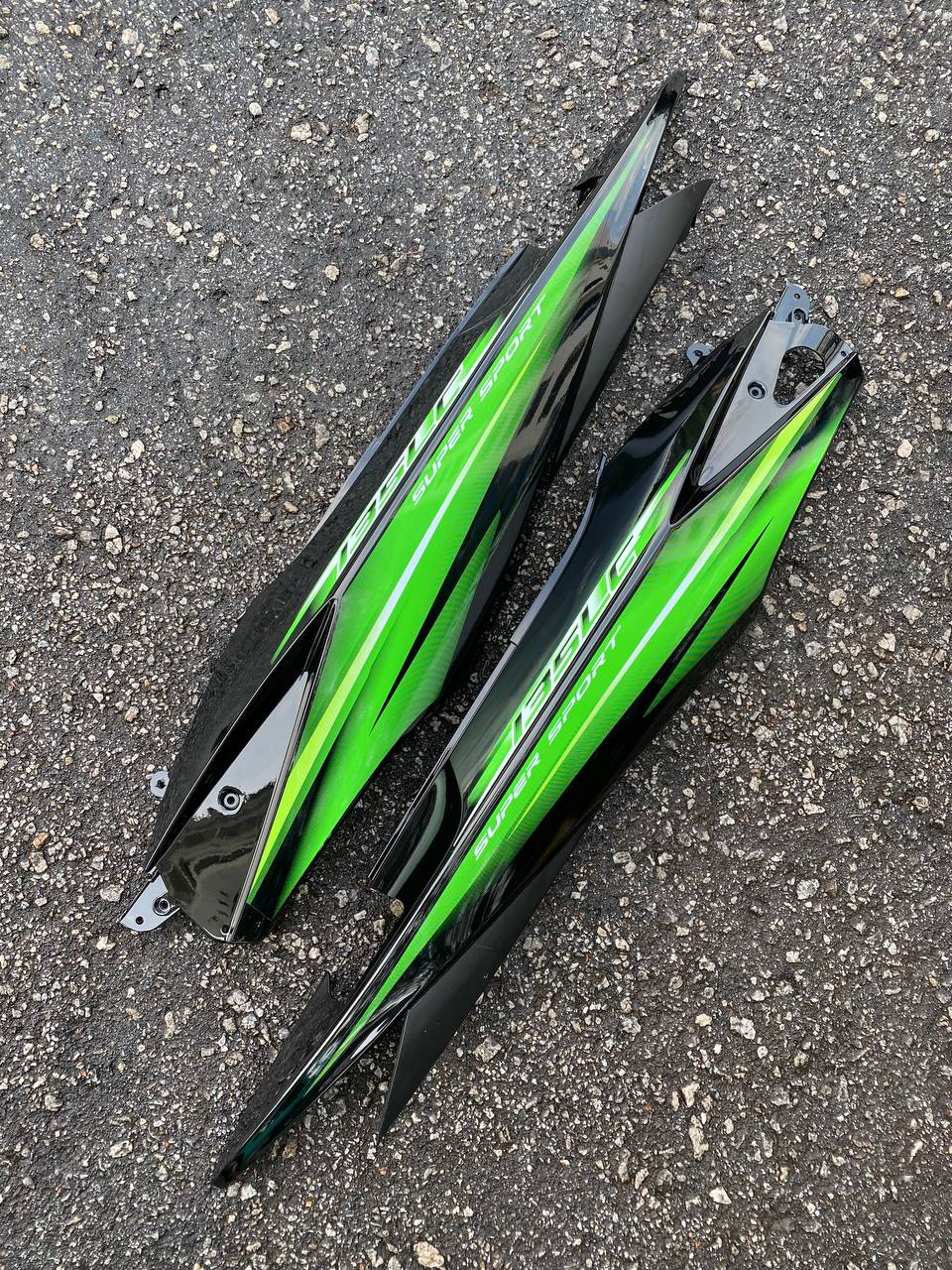 COVERSET BODYSET YAMAHA LC LC135 V1 HIJAU ORIGINAL 100% HONG LEONG YAMAHA HLY STRIPE SIAP TAMPAL  VELOZI